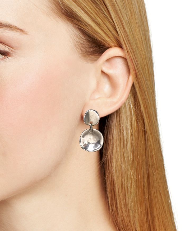 Shop Uno De 50 Scales Drop Earrings In Silver