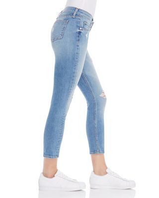 Distressed Capri Jeans in Gunner