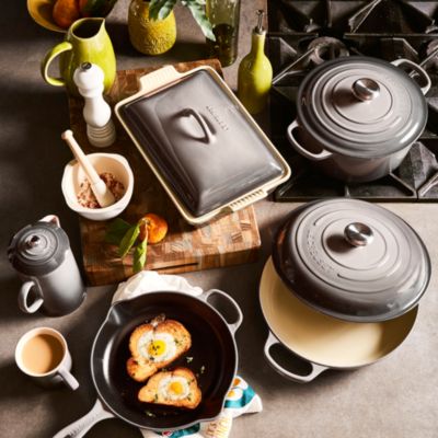 9-Quart Round Dutch Oven