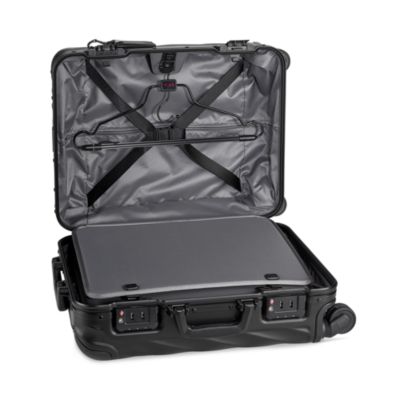 19 Degree Aluminum Continental Carry On