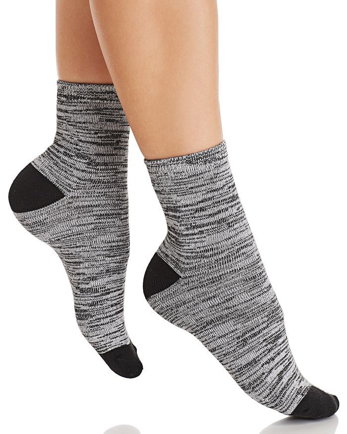 Shop Hue Super Soft Cropped Socks In Black Spacedye