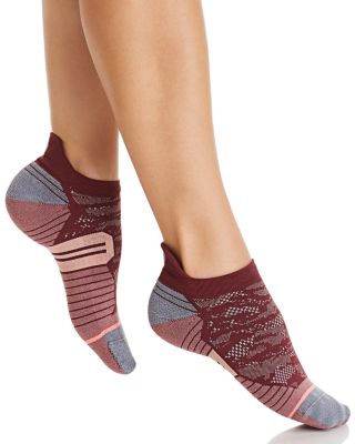 socks with heel tab