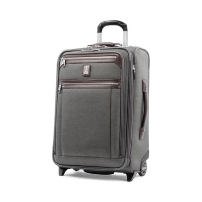 Platinum Elite 22" Expandable Carry On Rollaboard