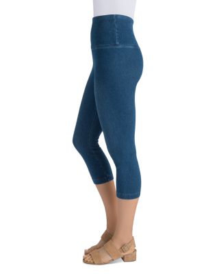Denim Capri Leggings in Mid Wash