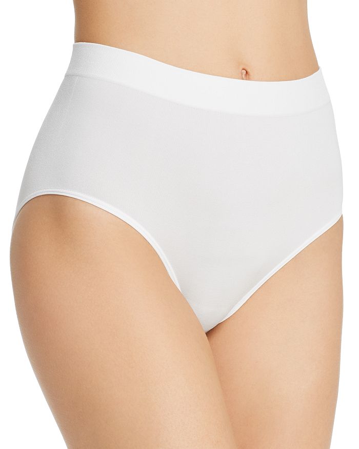 Wacoal B.smooth Seamless Briefs In White