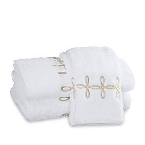 Matouk Gordian Knot Milagro Fingertip Towel - 100% Exclusive In White/sand Tan