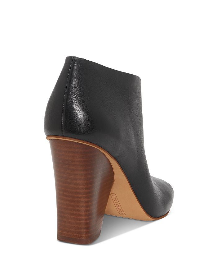 quanesha block heel bootie
