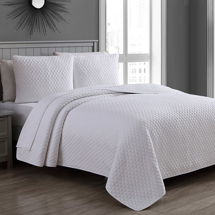 American Home Fashion Estate Fenwick 3-piece Quilt Set, King In White