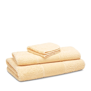 Abyss Super Line Bath Towel In Popcorn Yellow