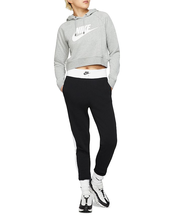 nike cropped hoodie