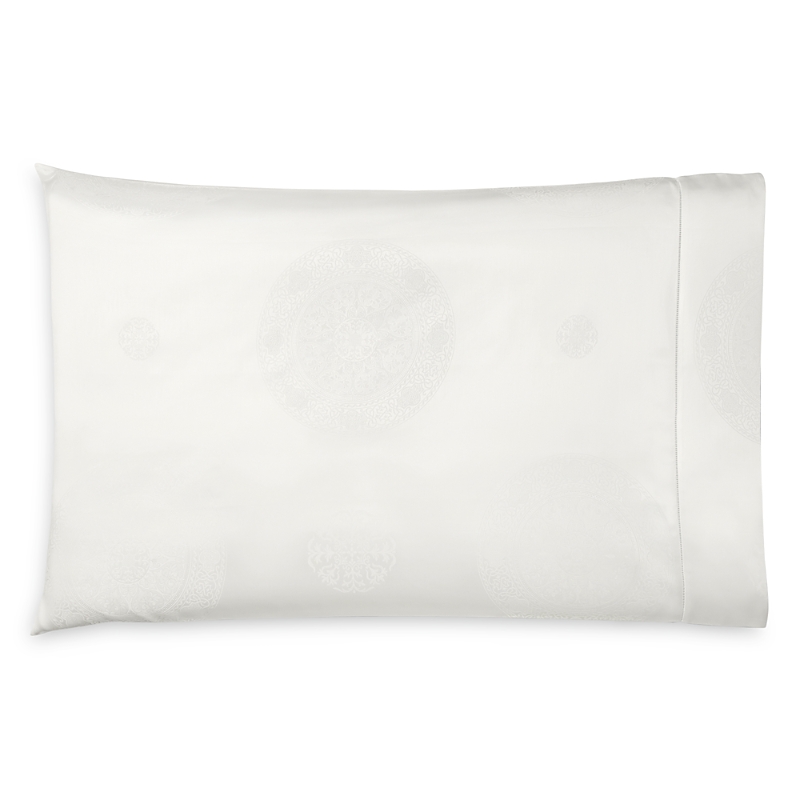 Sferra Giza 45 Medallion 2-piece Pillowcase Set In Ivory