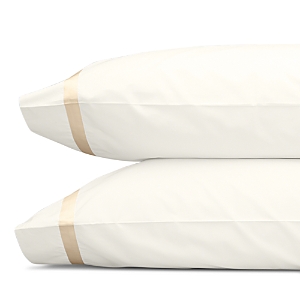 Matouk Lowell Standard Pillowcase, Pair In Ivory/champagne