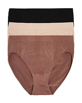 Wacoal New Seamless Panty MIPS, Women's Fashion, New Undergarments &  Loungewear on Carousell