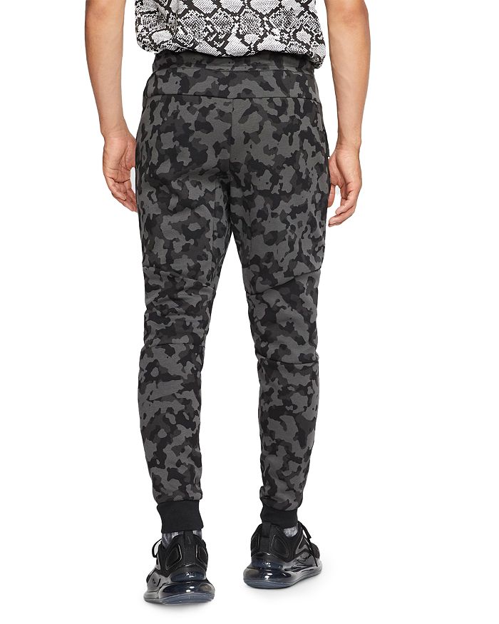 Nike Tech Fleece Slim Fit Jogger Pants In Black | ModeSens