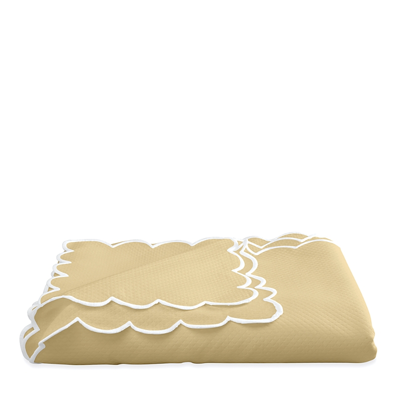 Matouk Savannah Gardens Tablecloth, 70 Round In Butter