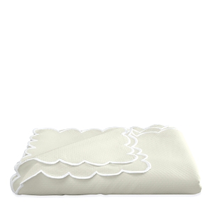 Matouk Savannah Gardens Tablecloth, 90 Round In Ivory