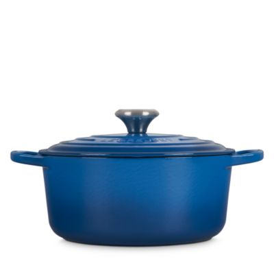 5.5-Quart Signature Round Dutch Oven