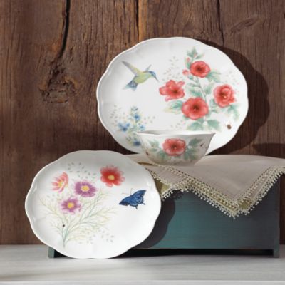Butterfly Meadow 12 Piece Dinnerware Set