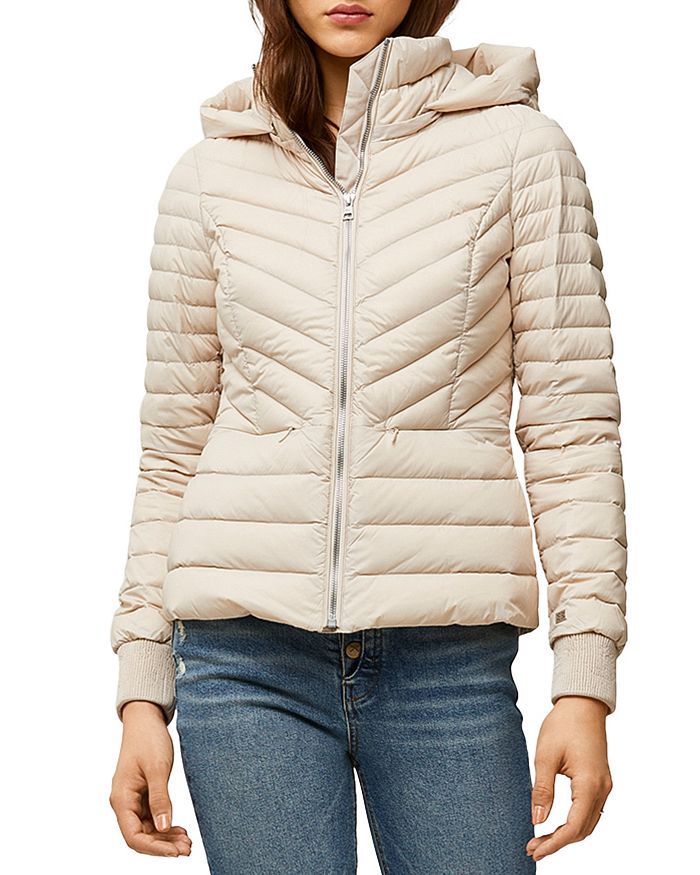Soia & Kyo Chalee Water Repellent 700 Fill Power Down Lightweight Hooded Jacket In Pearl
