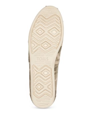 Women's Almond Toe Canvas Classic Flats