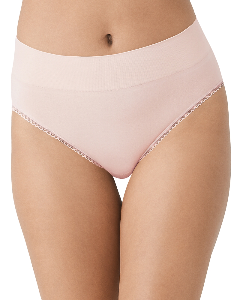 Wacoal Feeling Flexible Hi-cut Brief In Rose Dust