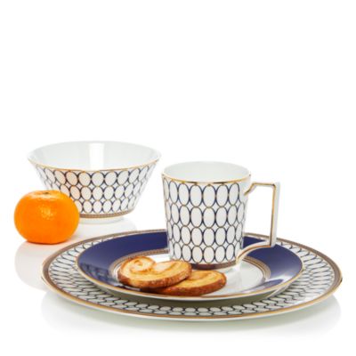 Renaissance Gold Mugs, Set of 2