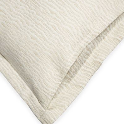 Ondate Bedding Collection