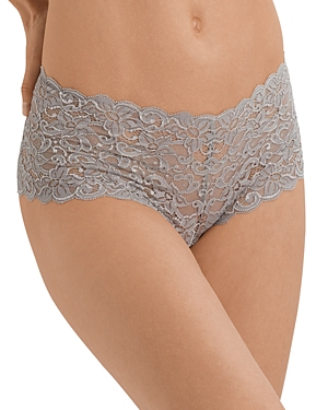 Hanro Luxury Moments Stretch-lace Boy Shorts In Essential