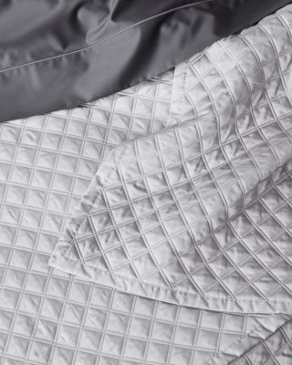 Double Diamond Coverlet, Queen - Exclusive