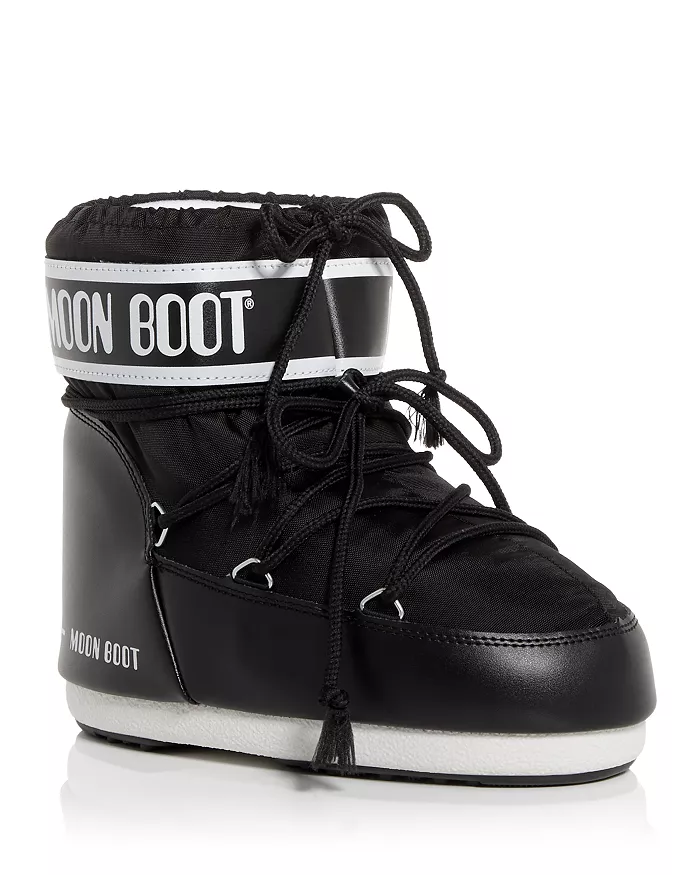 This is how to rock your Moon Boots
