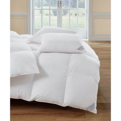 Cornwall Medium Down Comforter, Queen