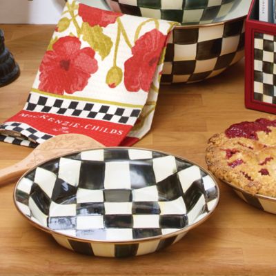 Courtly Check&reg; Enamel Pie Plate