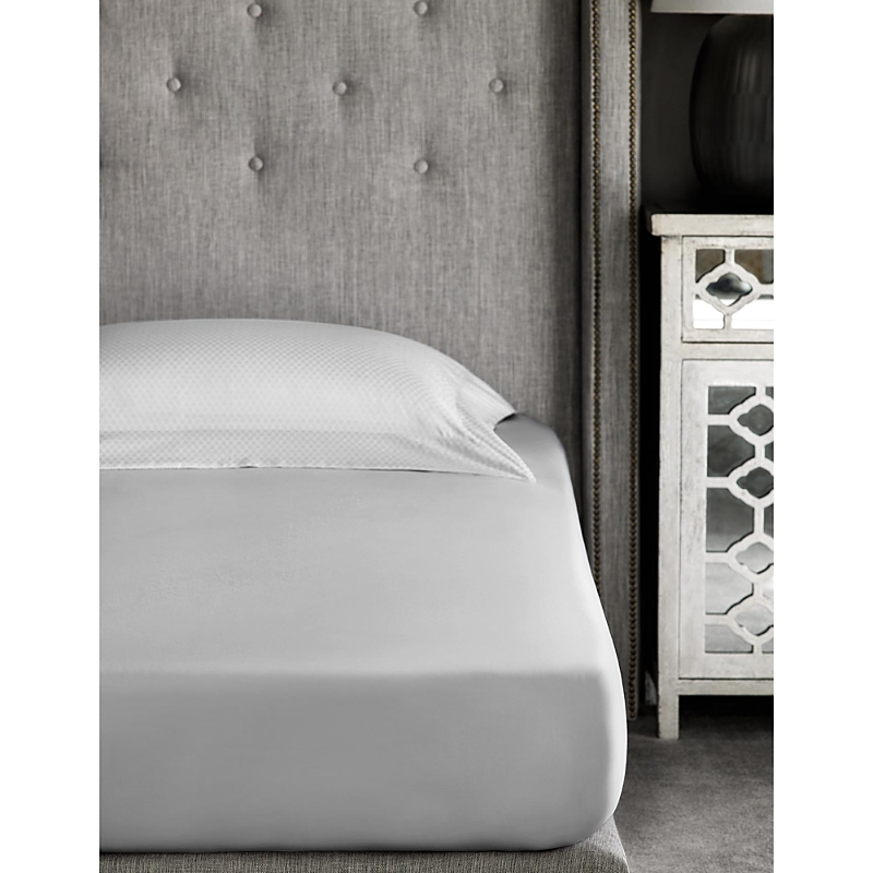 Togas House Of Textiles House Of Textiles Blake Fitted Sheet, Queen In White
