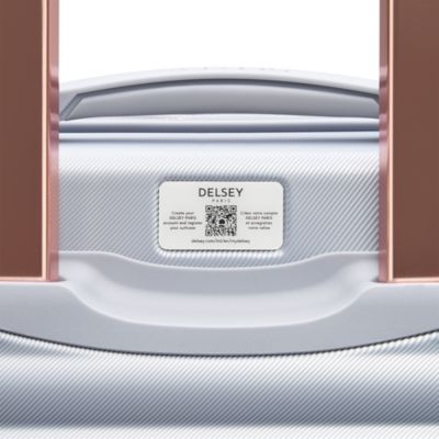 Cruise 3.0 Carry On Expandable Spinner Suitcase