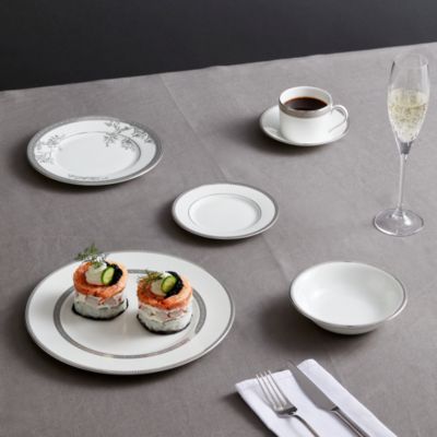 Vera Wang Lace 12 Piece Dinnerware Set, Service for 4
