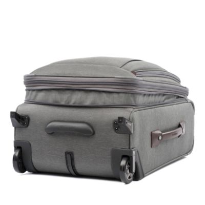 Platinum Elite 22" Expandable Carry On Rollaboard