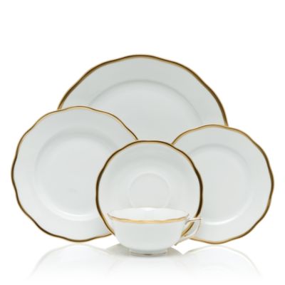 Gwendolyn Dinnerware Collection