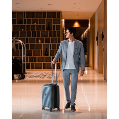 Cruise Luggage Collection