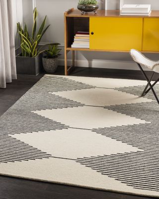 Granada GND-2331 Area Rug, 5' x 7'6"