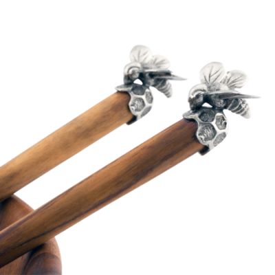 Bee Hive Salad Bowl with Servers