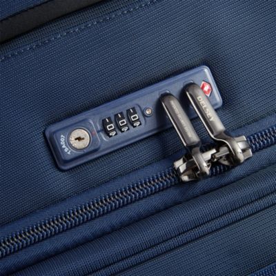 Helium DLX 25&amp;quot; Spinner Suitcase