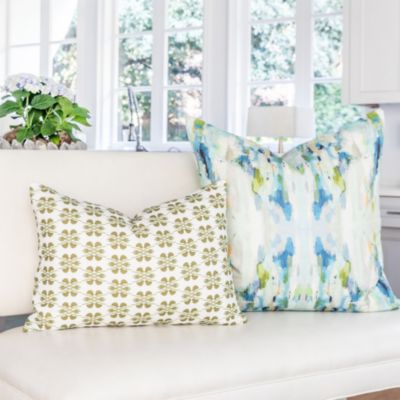 Wintergreen Decorative Pillow, 22" x 22"