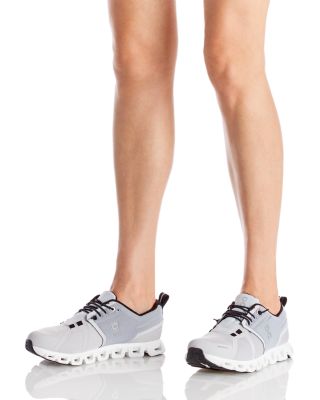 Women's Cloud 5 Waterproof Low Top Sneakers 