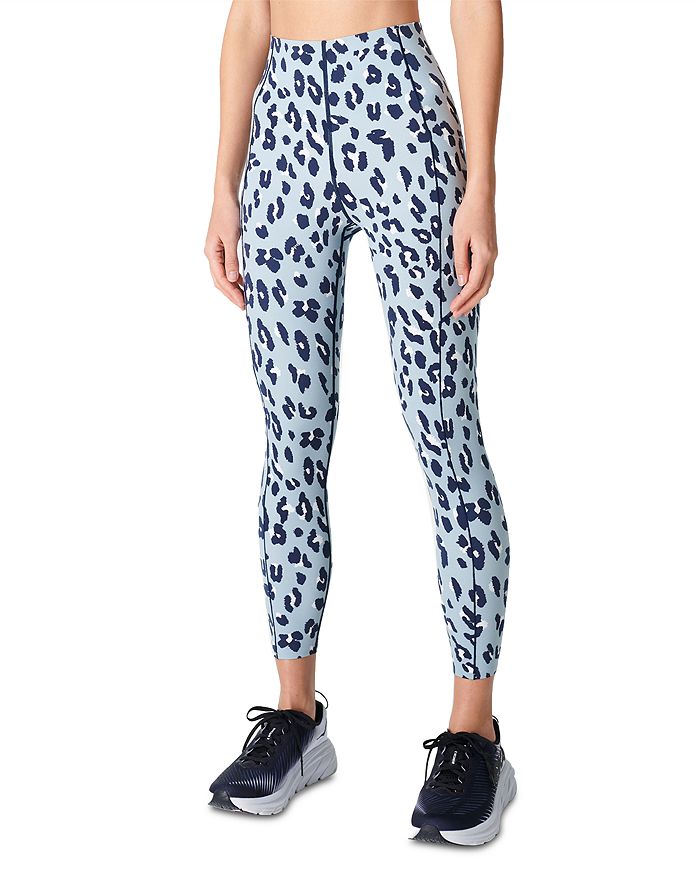 Nike Women's One Luxe Tight Fit Mid Rise Cheetah Print Leggings  (White/Black, X-Small) : : Clothing, Shoes & Accessories