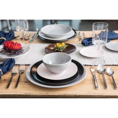 Heirloom Dinnerware Collection