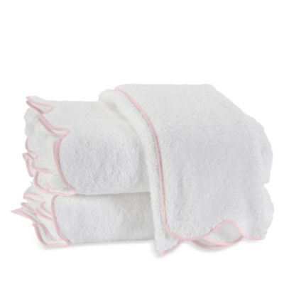 Matouk - Cairo Scallop Bath Sheet