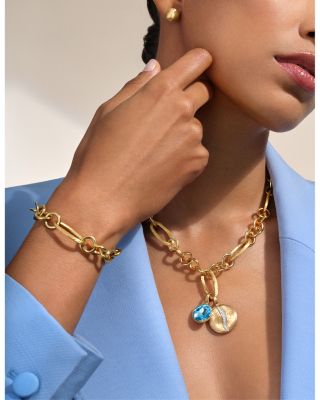 18 K Yellow Gold Round Stud Earrings