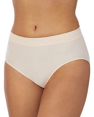 Shop Le Mystere Seamless Comfort Briefs In Softshell