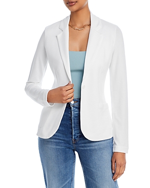 Shop Majestic Fitted Linen Blazer In Blanc