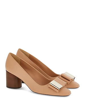 Ferragamo Double-bow Pump In Amaretti